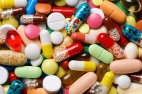 The doctor will competently choose a remedy for worms.